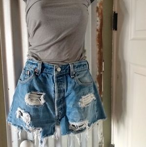 Levi cut off jean shorts